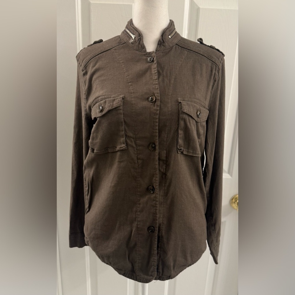 a. Bridge Korea Women’s Military Green Button down Shirt Size M